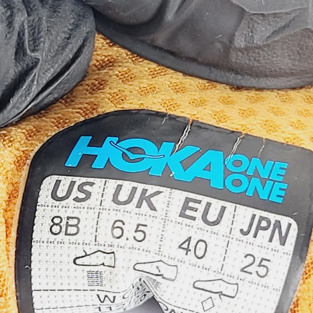 Hoka One One hoka one